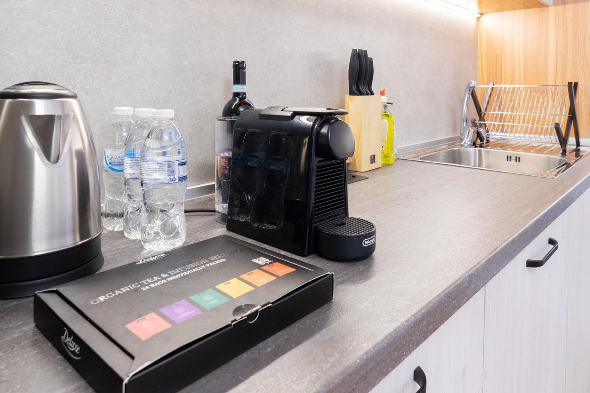 New Modern & Cozy Apartment With Free Private Parking And Ev Charging Station Варна Екстериор снимка
