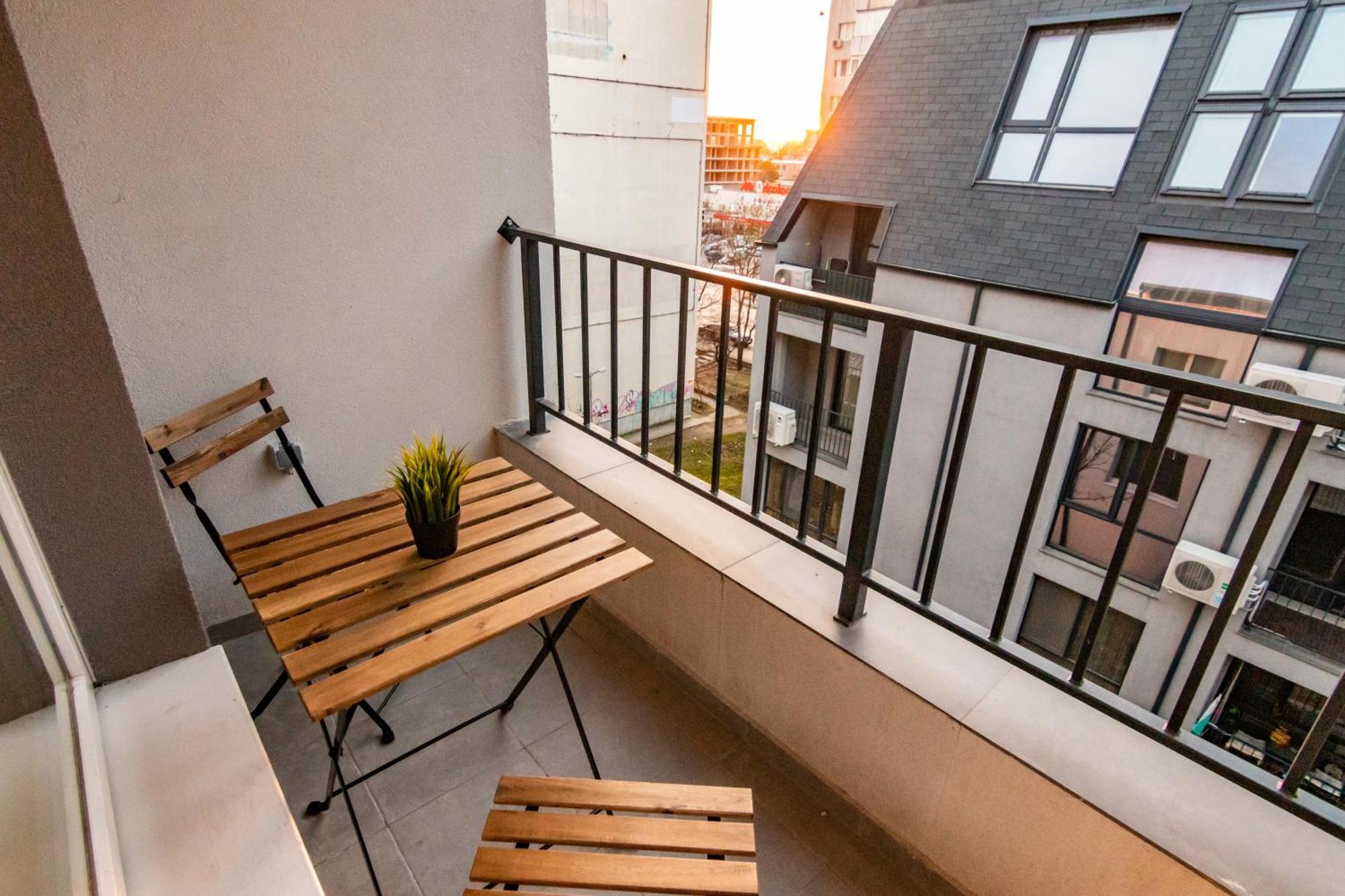 New Modern & Cozy Apartment With Free Private Parking And Ev Charging Station Варна Екстериор снимка